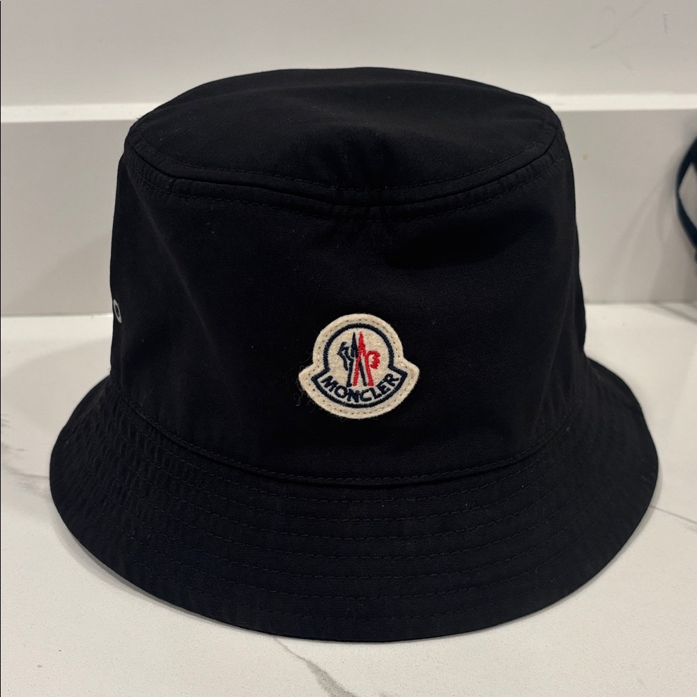 NWOT Moncler Bucket Hat - Picture 4 of 11